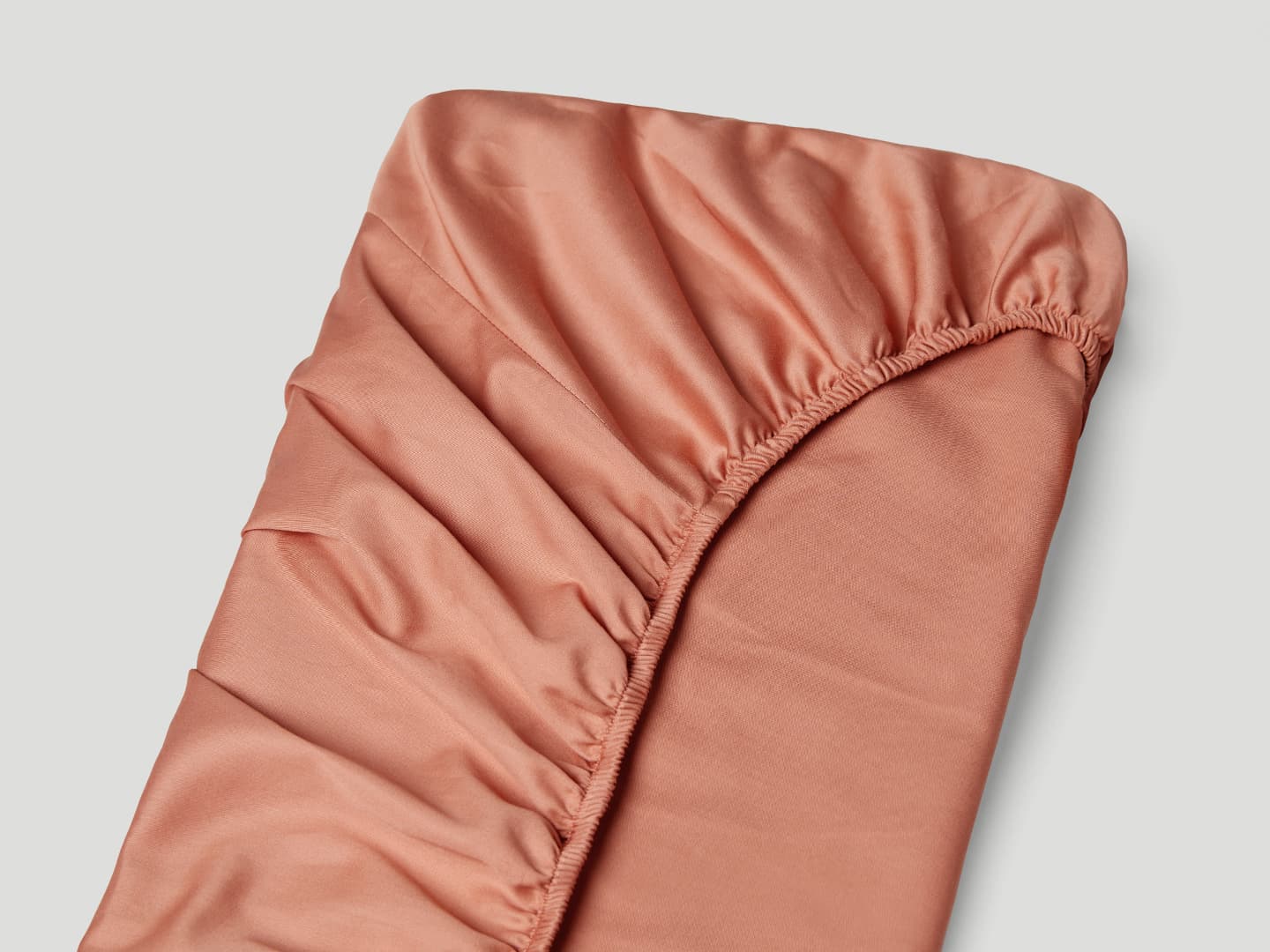 Spannbettlaken Lind - Pink Terracotta in der Gruppe Bettwsche / Spannbettlaken bei A L V A (1135)