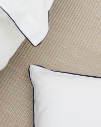 Kissenbezug Strimma - Cloud White Kissenbezug Strimma - Cloud White