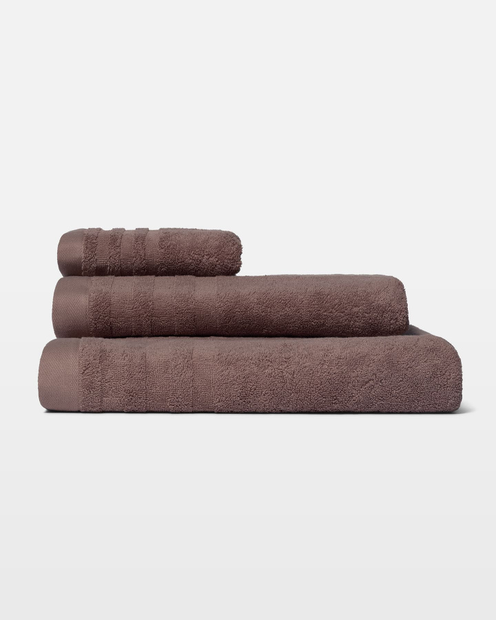 Handtuch Essens - Deep Taupe in der Gruppe Badtextilien / Handtücher bei A L V A (1260)